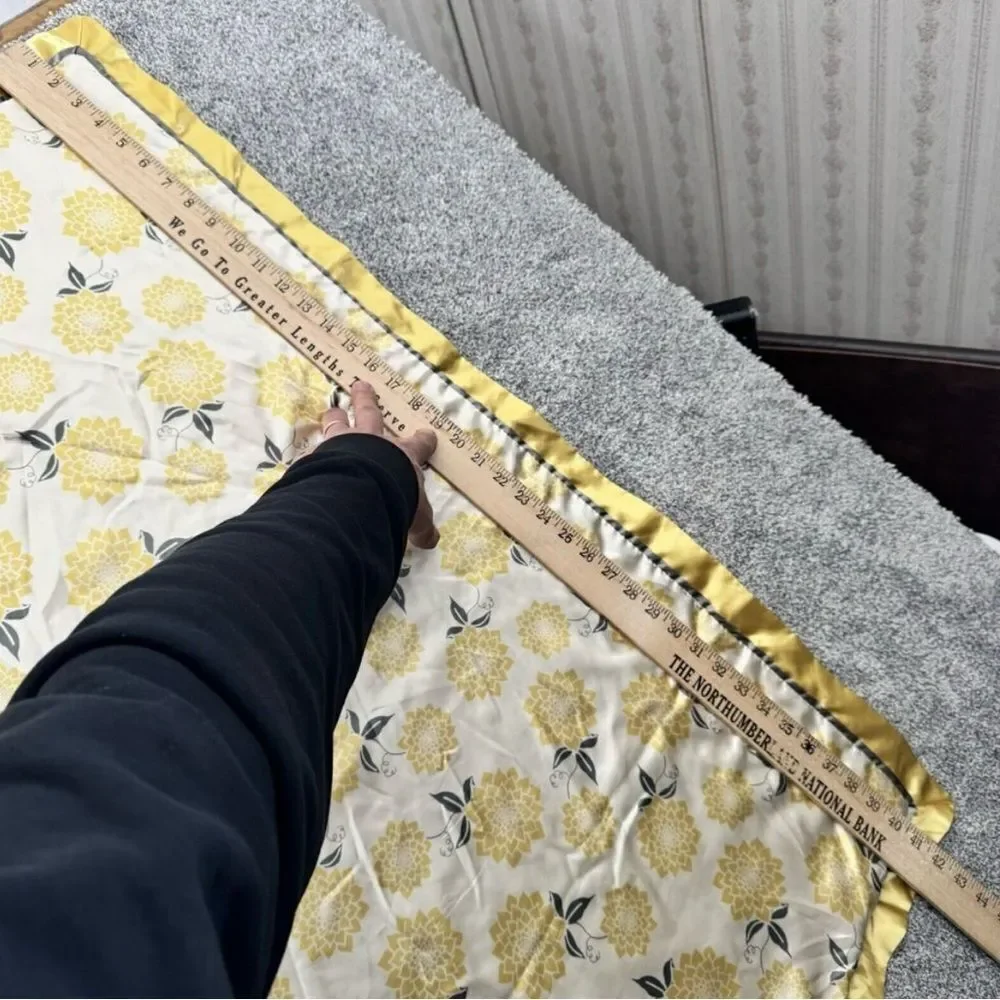 ♥️ The Peanut shell STELLA Yellow Cream
Gray Baby Blanket Dahlia Flowers - Picture 6 of 12